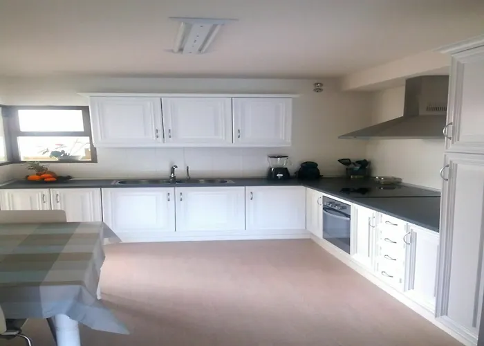 Malaga 103327 2 Bedroom Apartment By Mo Rentals