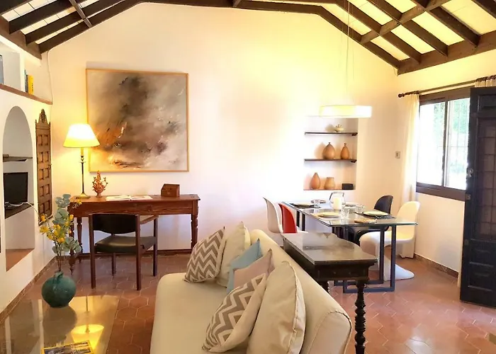 Quiet House In Malaga