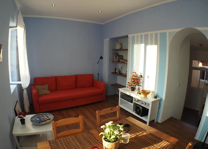 Cosy Appartment W/ Terrace In The Old City Centre