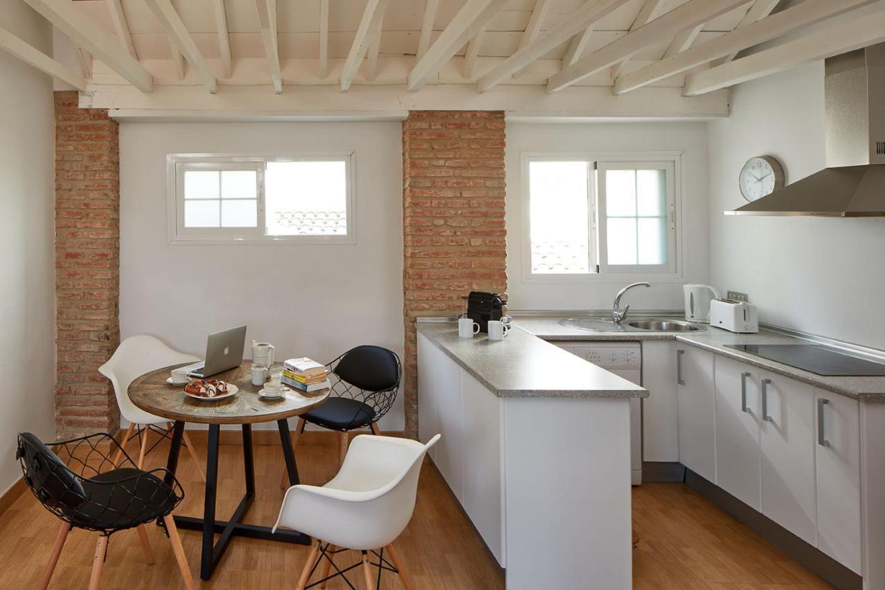 Lodgingmalaga Plaza Constitucion Apartment