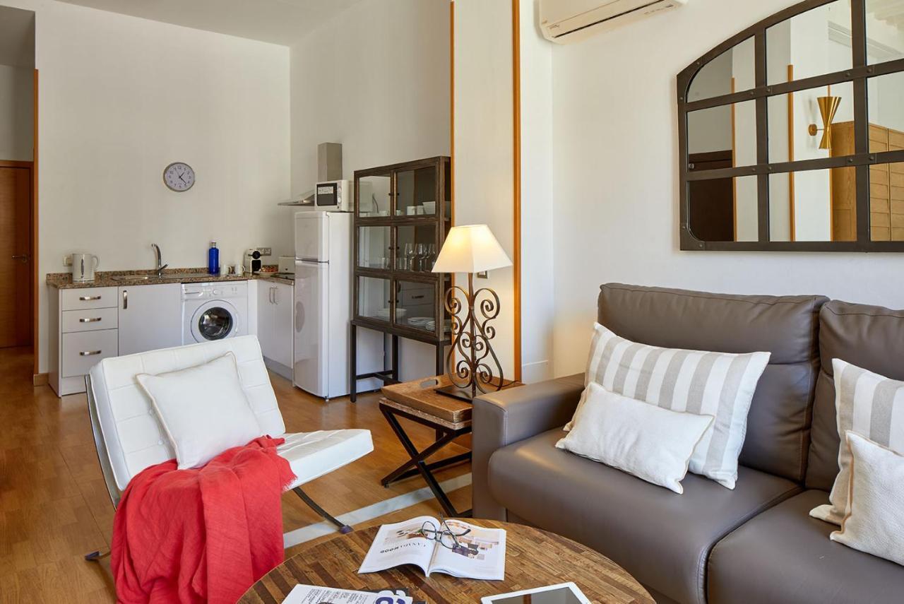 Lodgingmalaga Plaza Constitucion Apartment Malaga