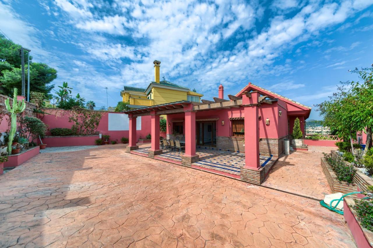 Holidays2malaga Candado House Pool & Garden Holiday home *