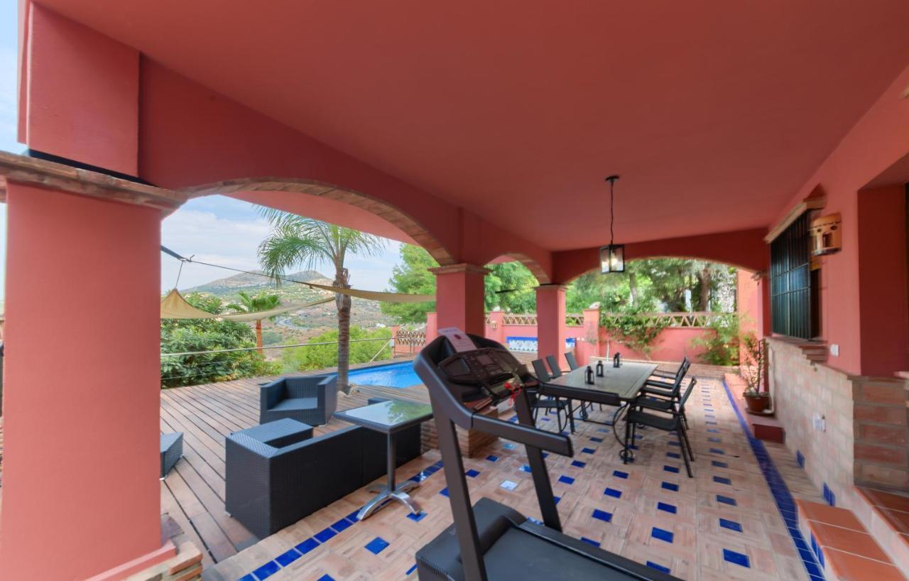 Holiday home Holidays2malaga Candado House Pool & Garden *