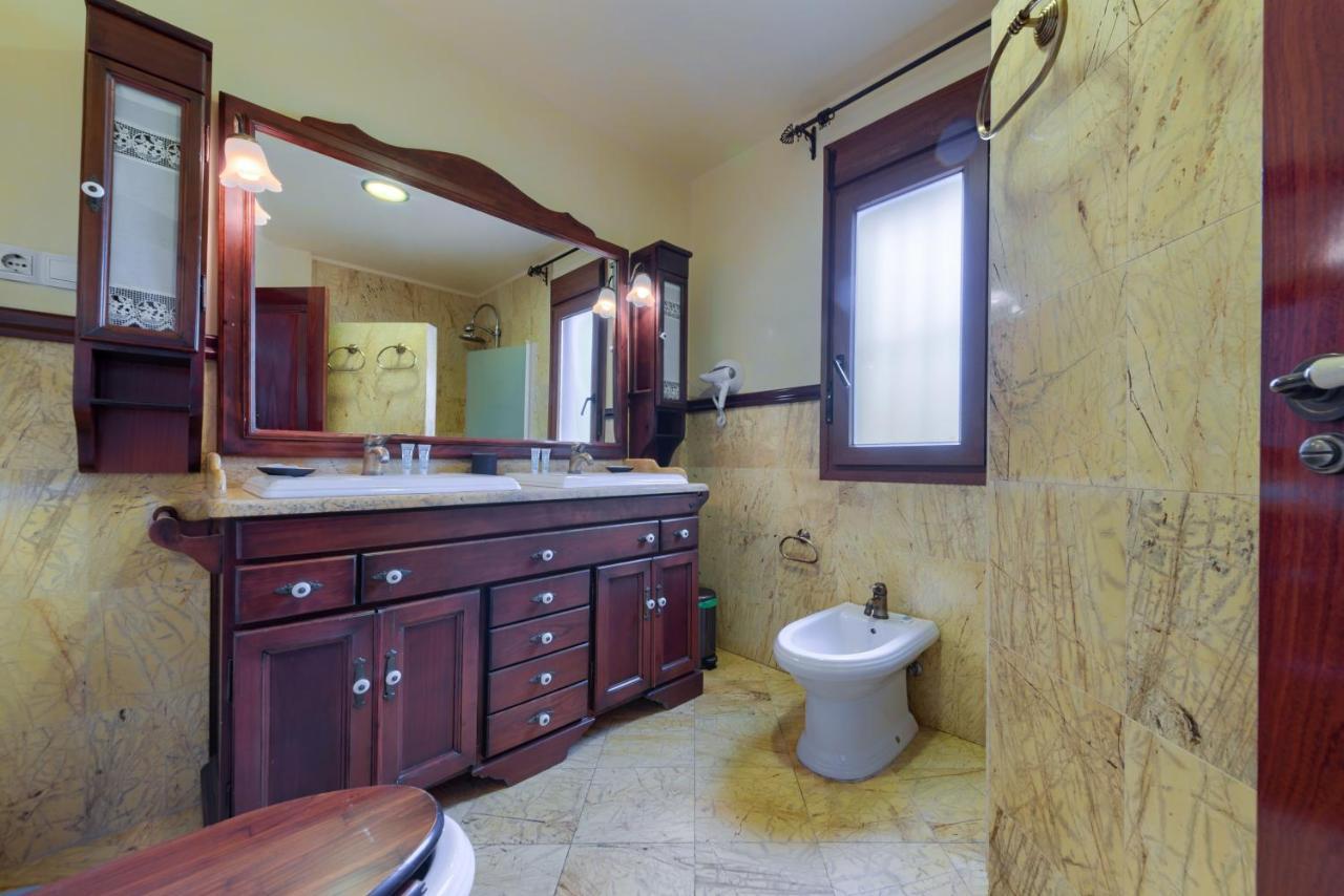 Holidays2malaga Candado House Pool & Garden Holiday home