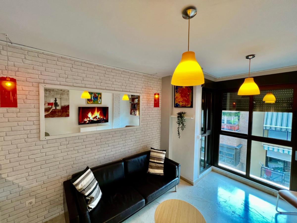 Appartamento Penthouse With 45 M2 Private Terrace Málaga