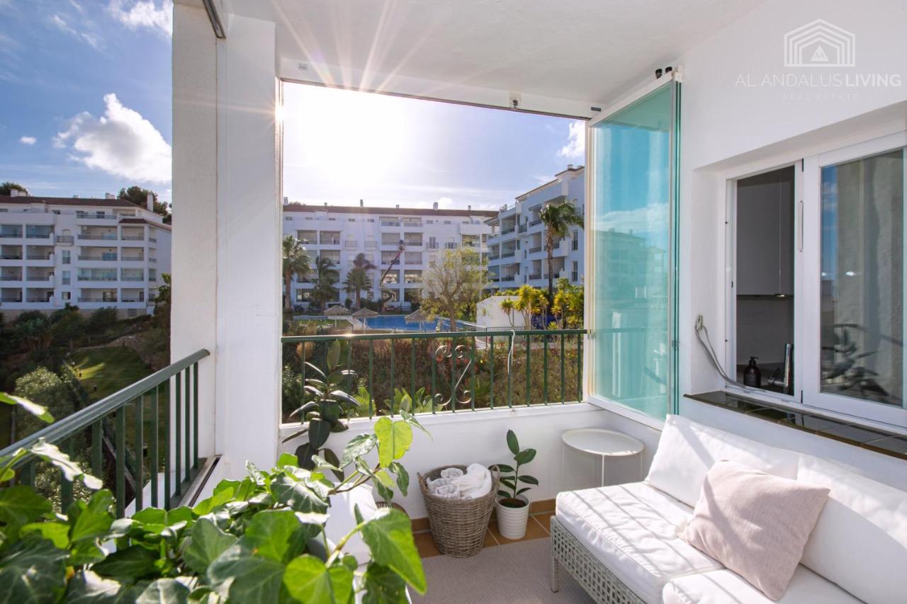 Appartement Scandinavian Style With Amazing Sea Views And South West Facing Sunny Terrace In Miraflores Walking Distance To The Beach!