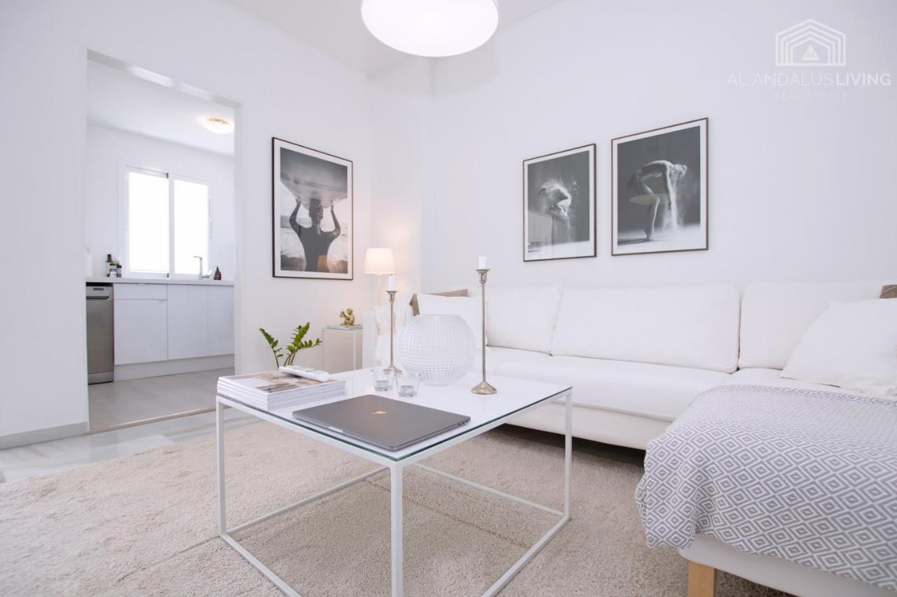 Scandinavian Style With Amazing Sea Views And South West Facing Sunny Terrace In Miraflores Walking Distance To The Beach! Málaga