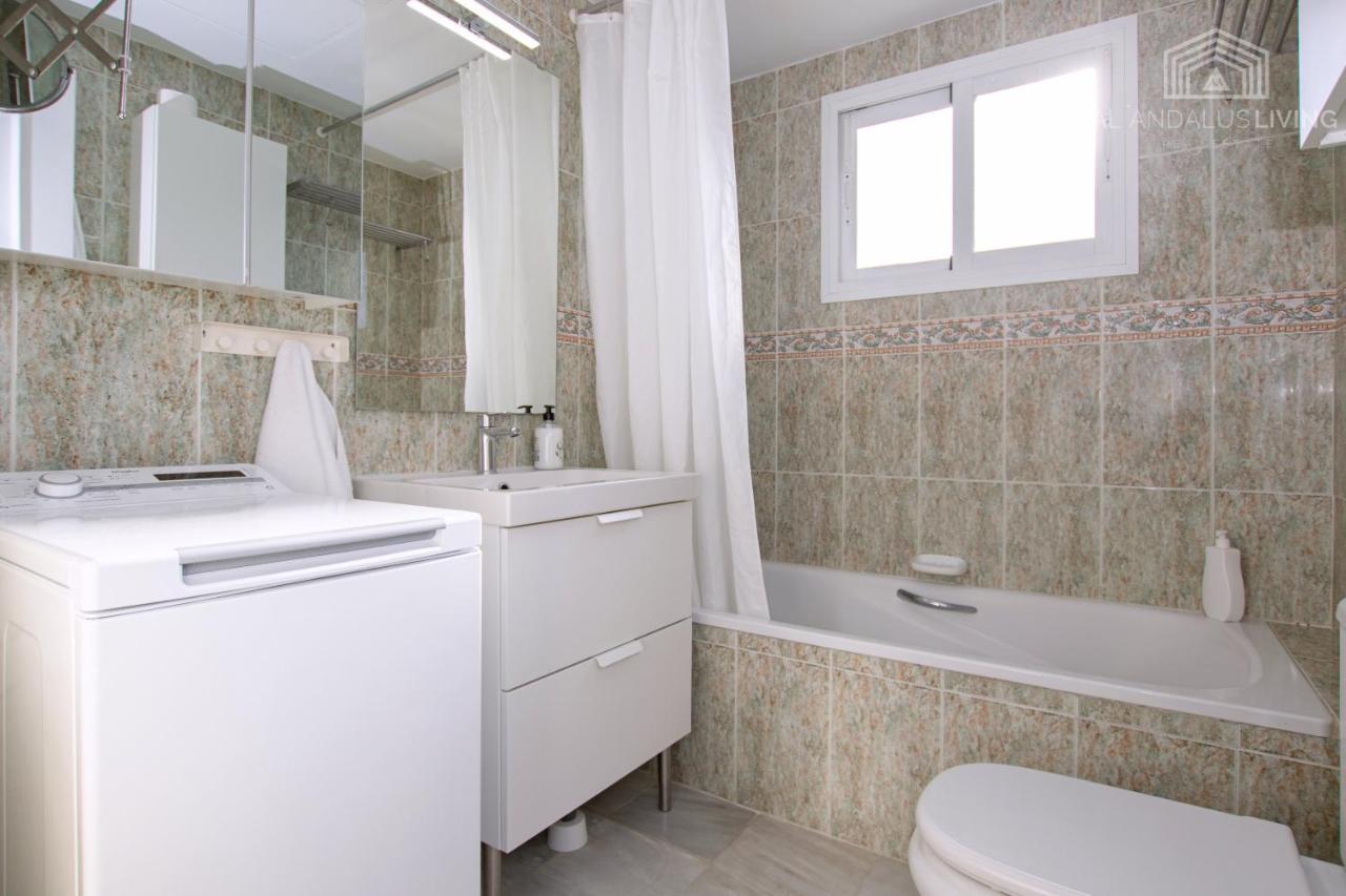 Scandinavian Style With Amazing Sea Views And South West Facing Sunny Terrace In Miraflores Walking Distance To The Beach! Málaga