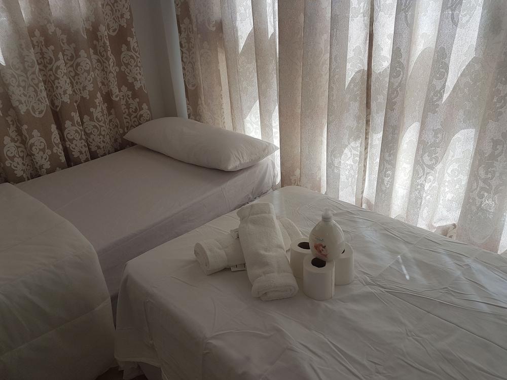 Hotel Residencia Universitaria Alboran Málaga