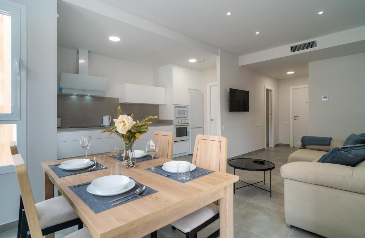 Aac - Con Terraza, Muy Amplio, Totalmente Equipado, Cerca Del Centro Y Nuevo! Malaga