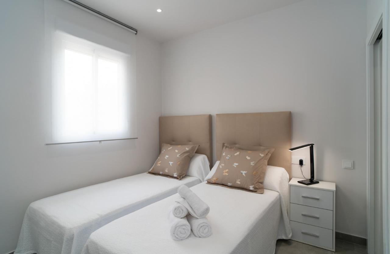 Apartment Aac - Con Terraza, Muy Amplio, Totalmente Equipado, Cerca Del Centro Y Nuevo! Malaga
