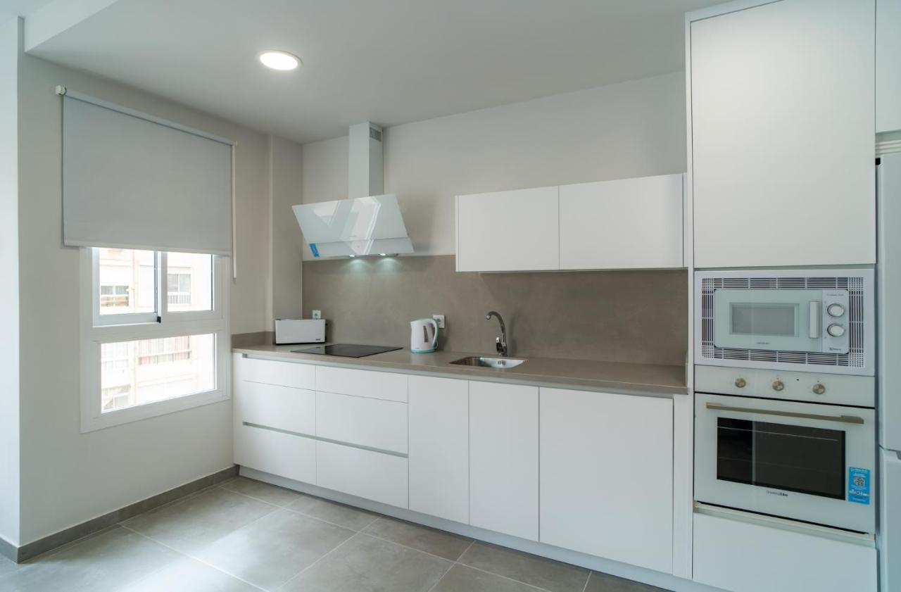 Aac - Con Terraza, Muy Amplio, Totalmente Equipado, Cerca Del Centro Y Nuevo! Apartment