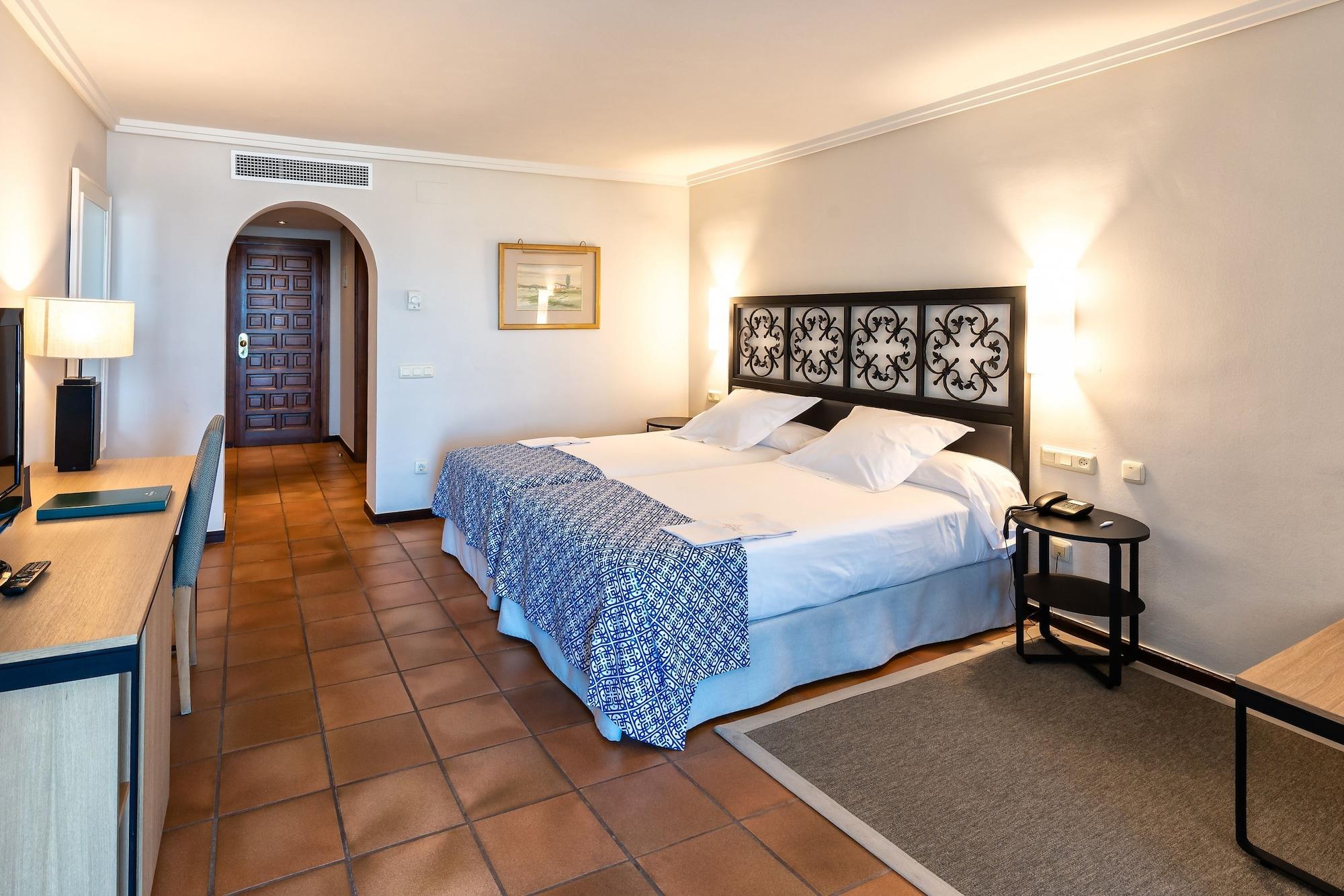 Hotel De Gibralfaro 4*