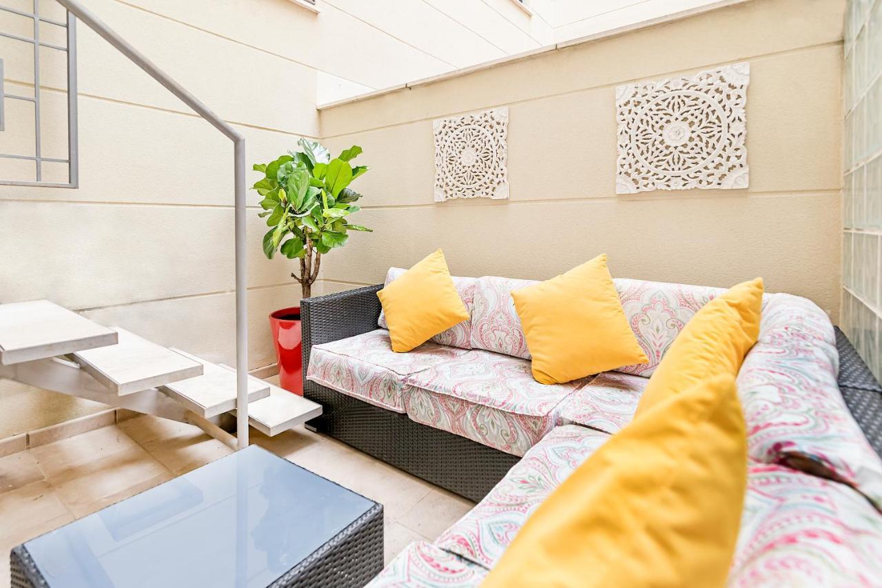 Maba/private Backyard/walk To Downtown/large Smart Tv * Malaga