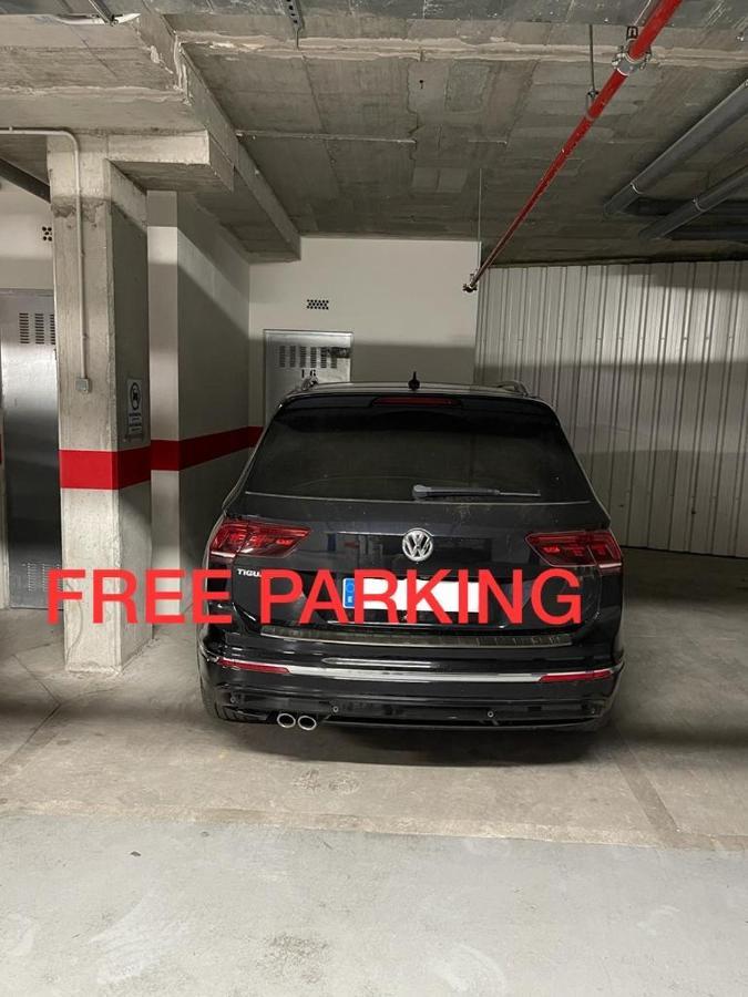 Amazing In The Heart Of Pool & Free Parking Appartement Málaga