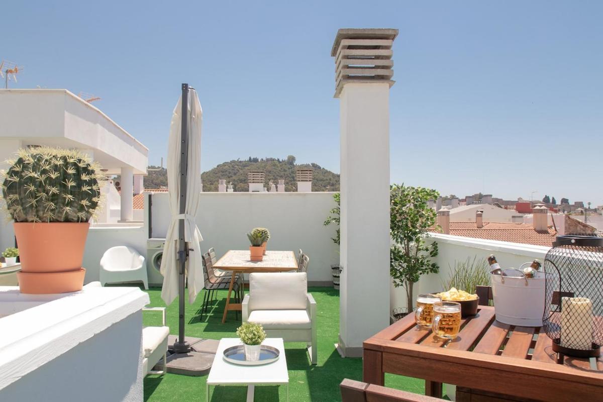 C56 - With Amazing Terrace In The Centre Apartamento