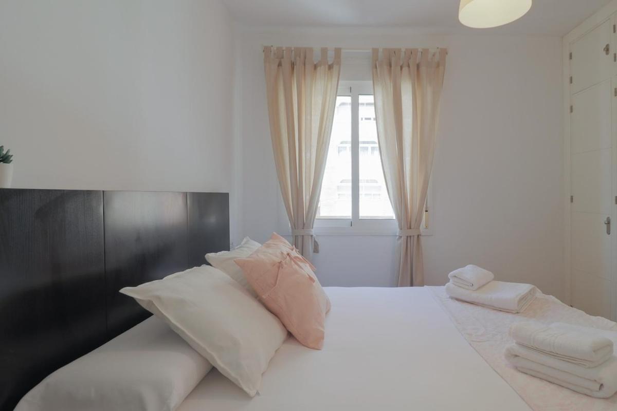 Apartment C97 - Malagueta Beach And Downtown Málaga
