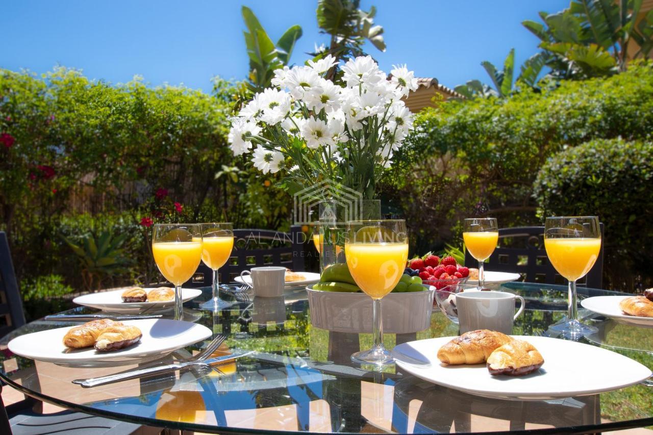 Spacious Perfectly Maintained House With Private Garden And Communal Pool In Riviera Del Sol Pousada *
