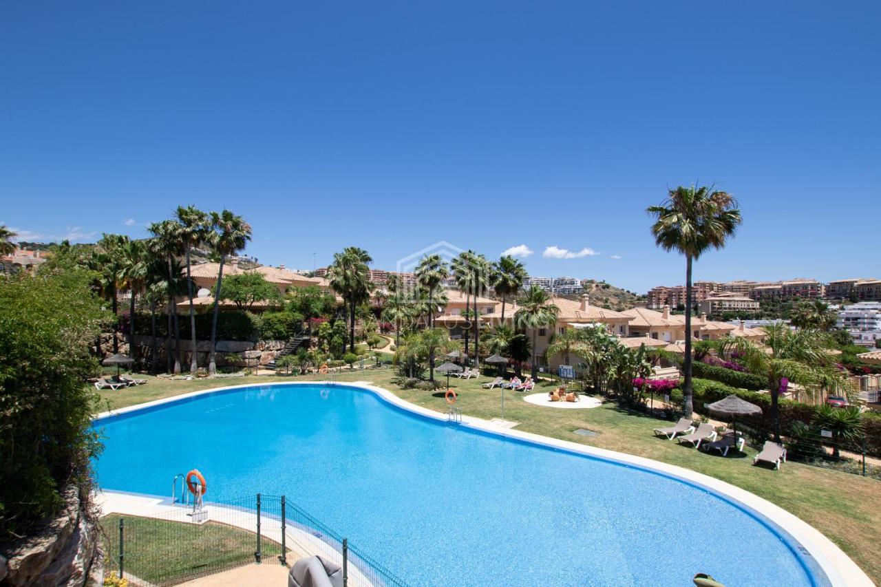 Pousada Spacious Perfectly Maintained House With Private Garden And Communal Pool In Riviera Del Sol *