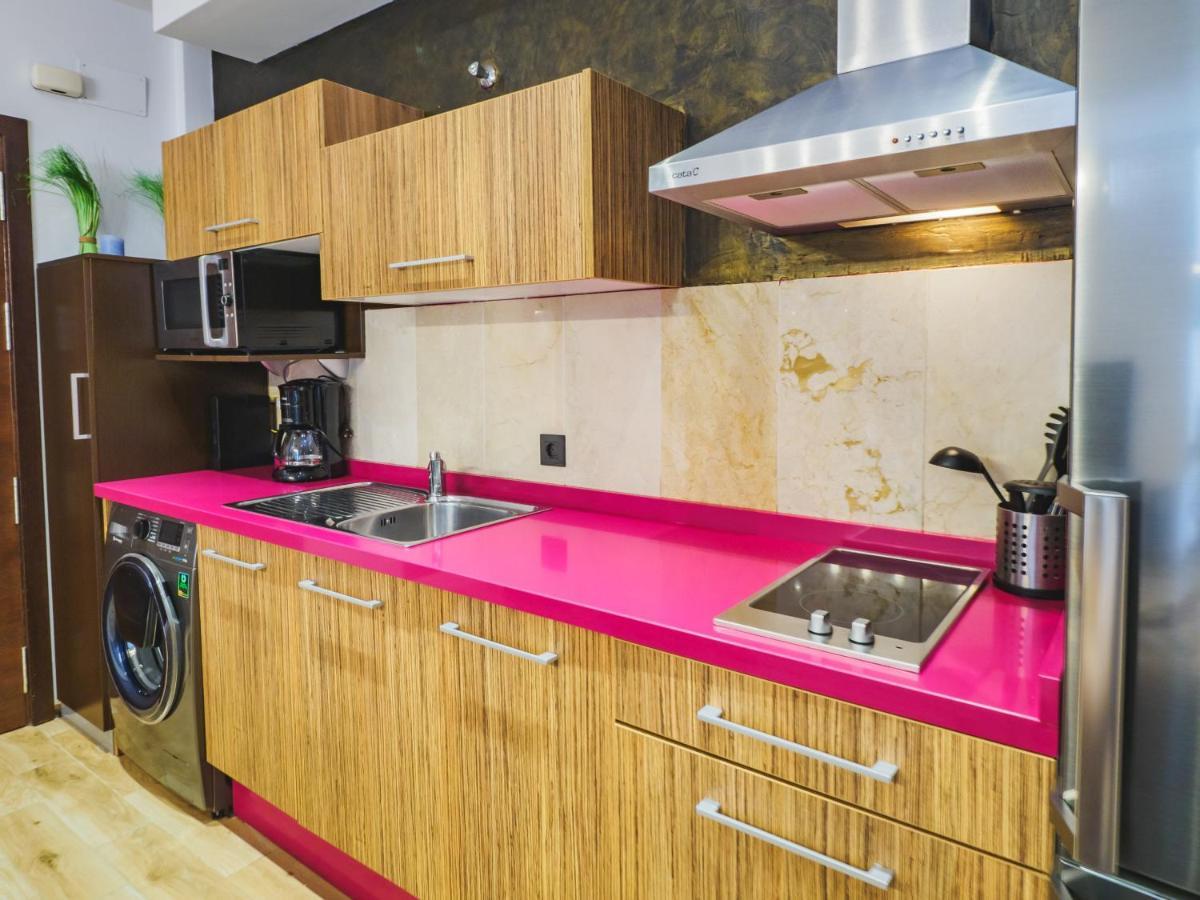 Apartamento Cubo's 33 Carreteria 3b