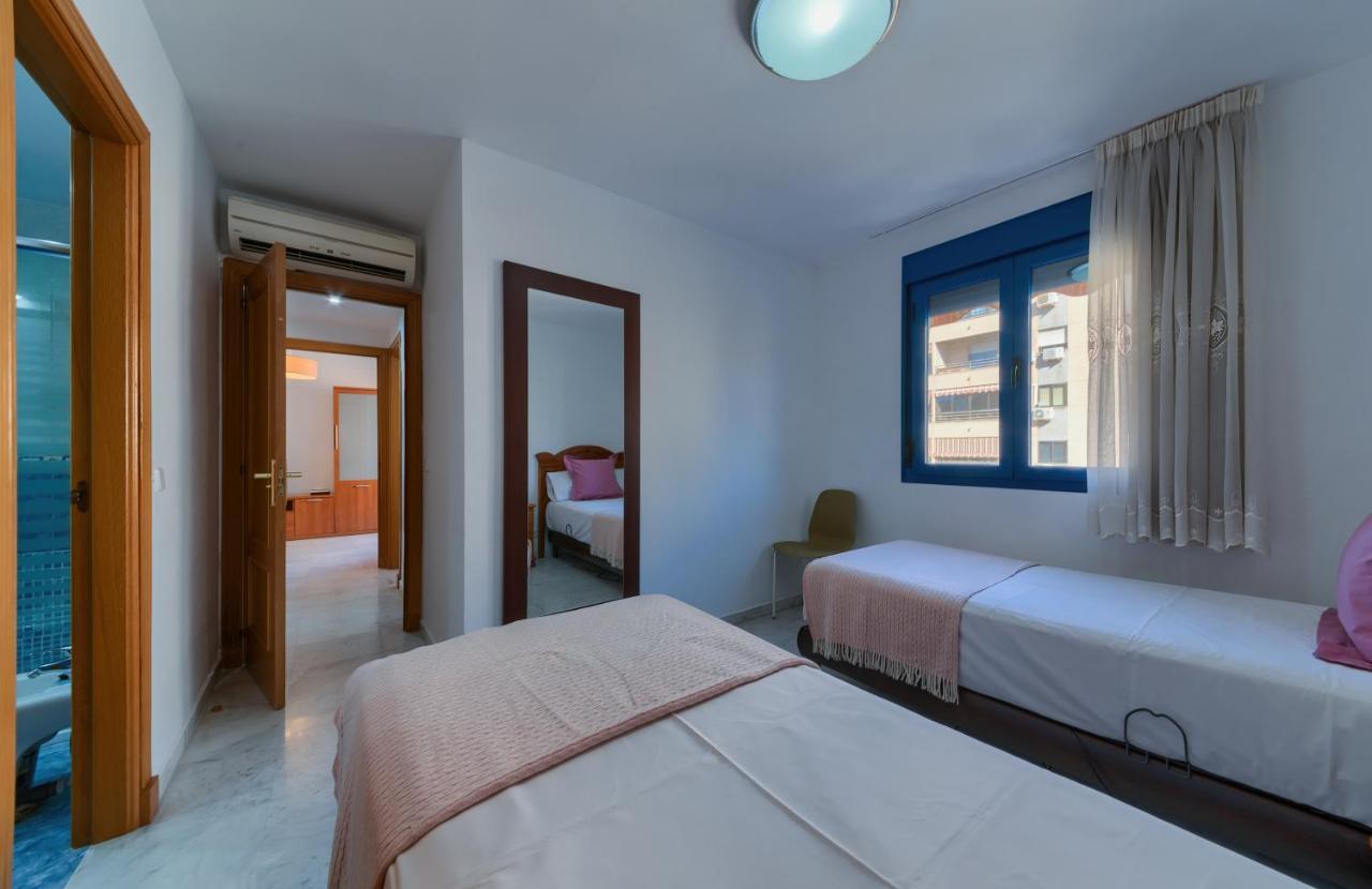 Holidays2malaga Ayala 450 Mts From & Terrace Málaga