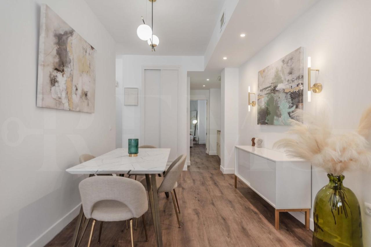 Designed Minimalist - Center By Rems Appartamento *