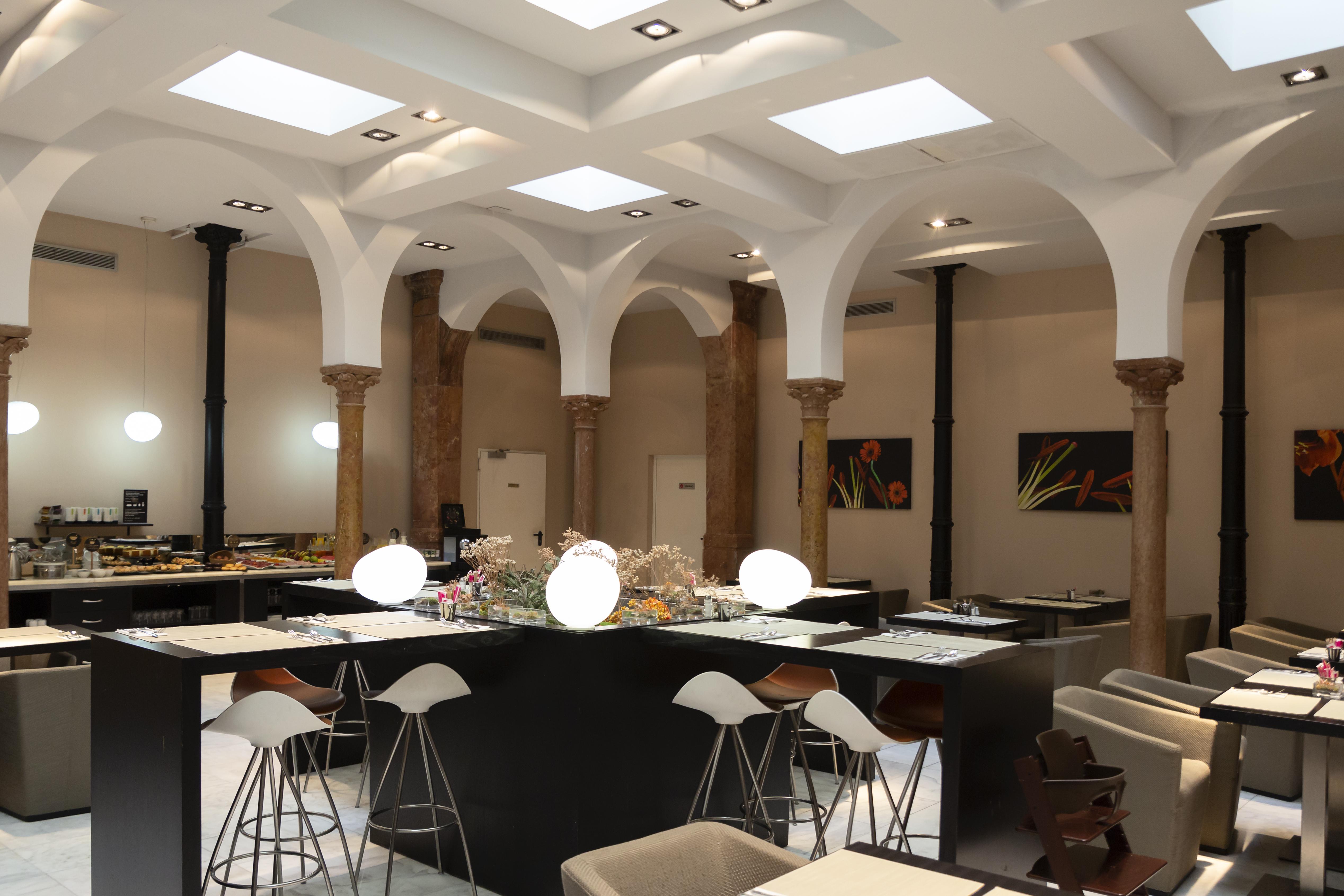 Petit Palace Plaza Hotel