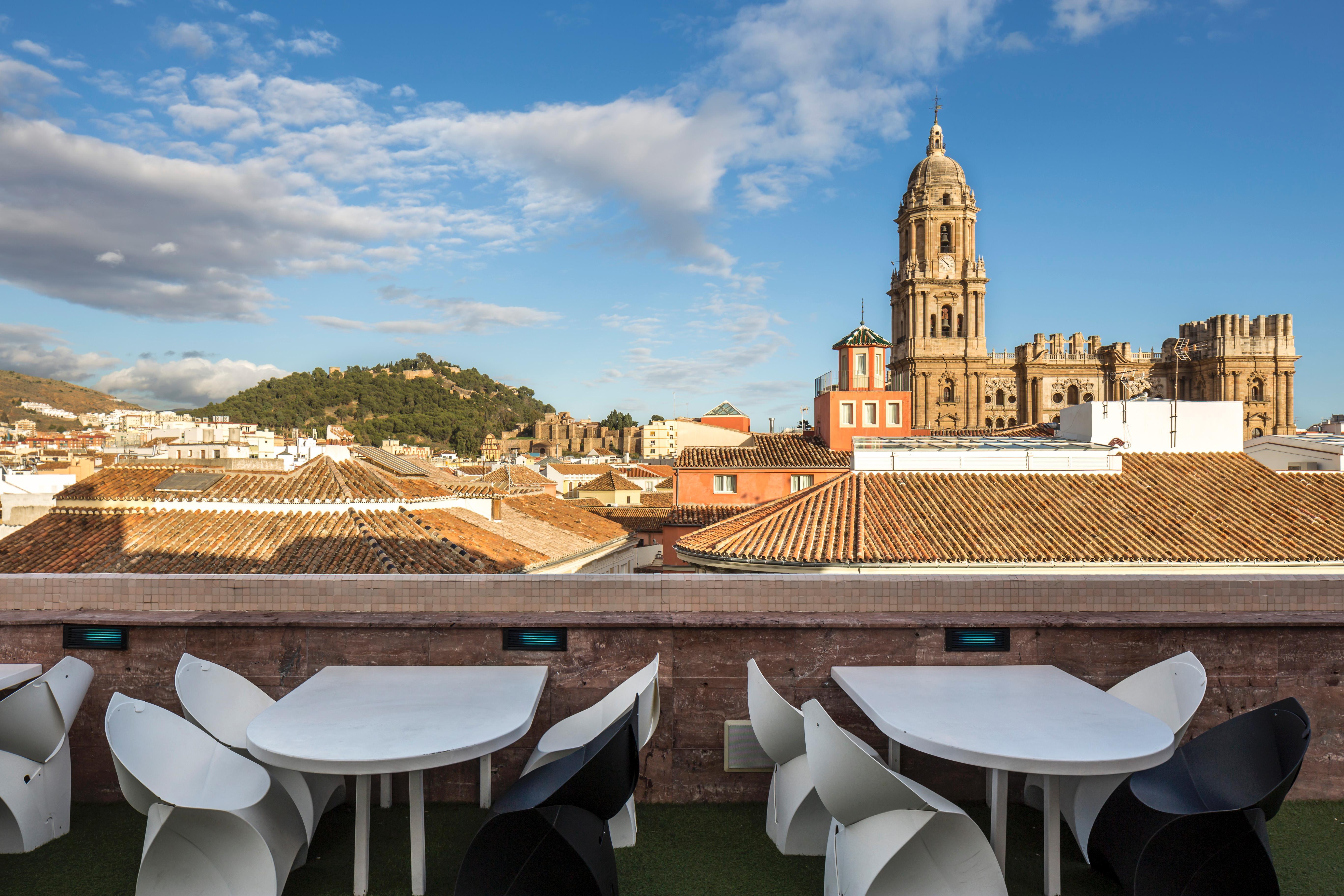 Larios Hotel 4*