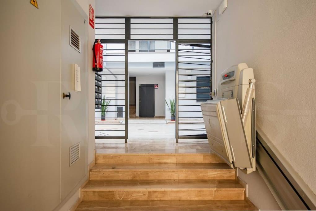 Contemporary Minimalist By Rems Apartamento