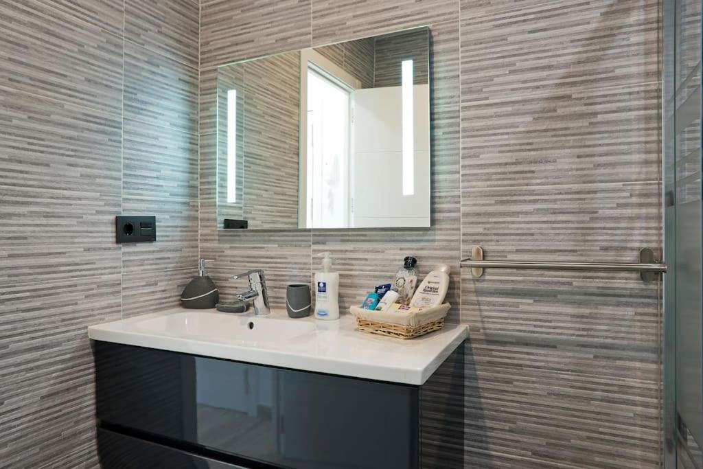 Apartment Estudio Loft En Can6 Málaga