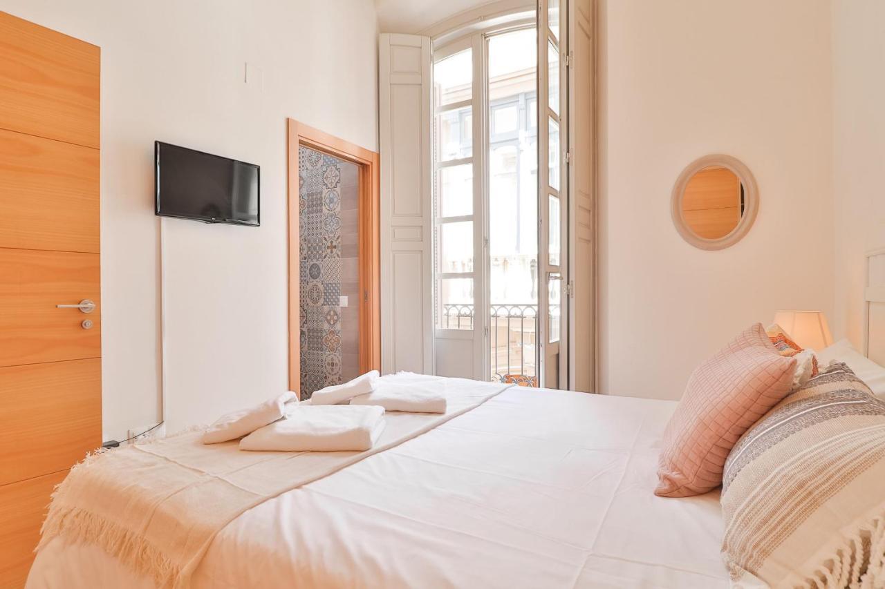 Flat 2 Bedrooms In The Center Appartamento