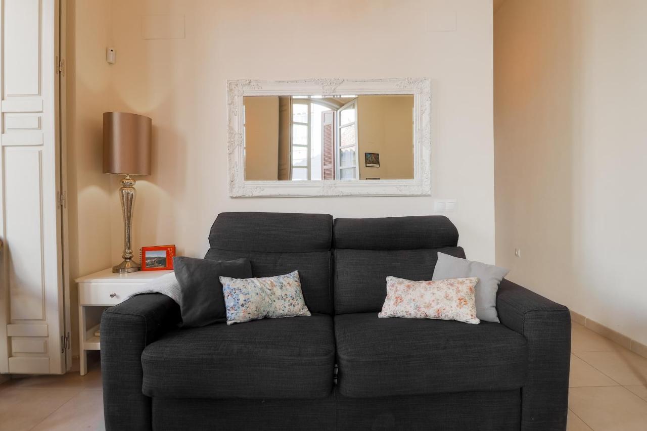 Flat 2 Bedrooms In The Center Appartamento *
