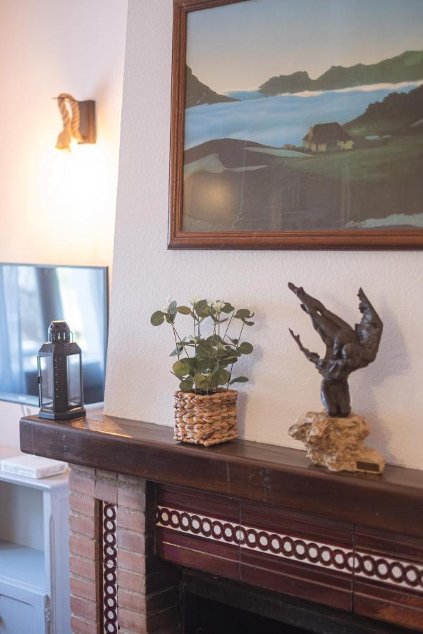 Casa Rural Emilio Con 4 Holiday home *