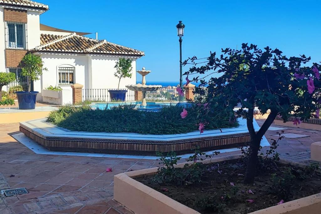 !!fabulous Duplex In Mijas Costa With Community Pool And Parking Free!! Apartamento Málaga