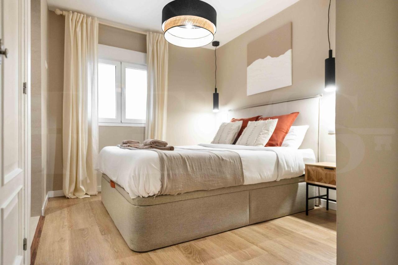 Gorgeous With Balcony - Center By Rems Appartement