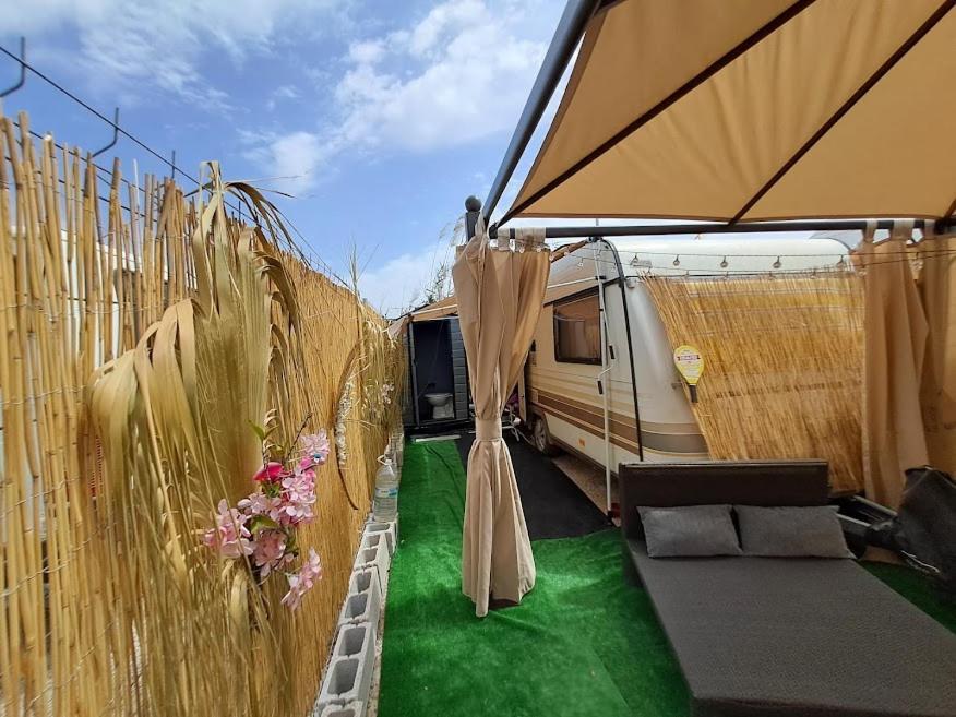 Acampamento Caravana Rosa *