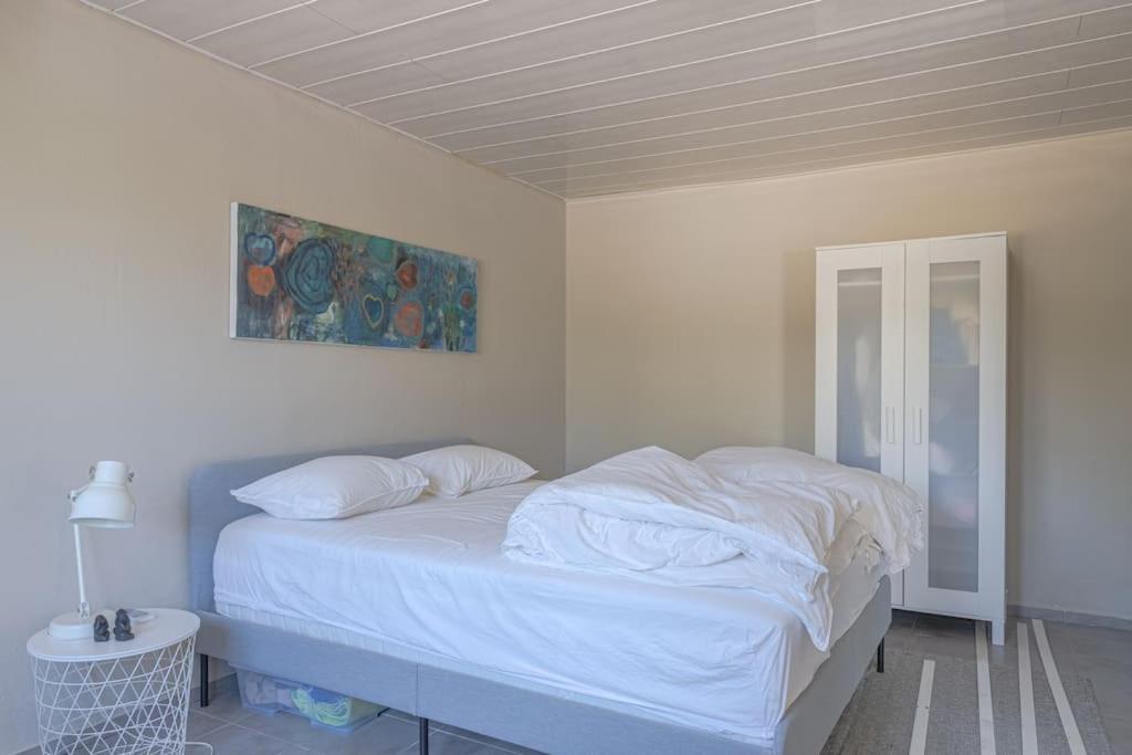 Lovely - Delicious Pool And Padel Villa *