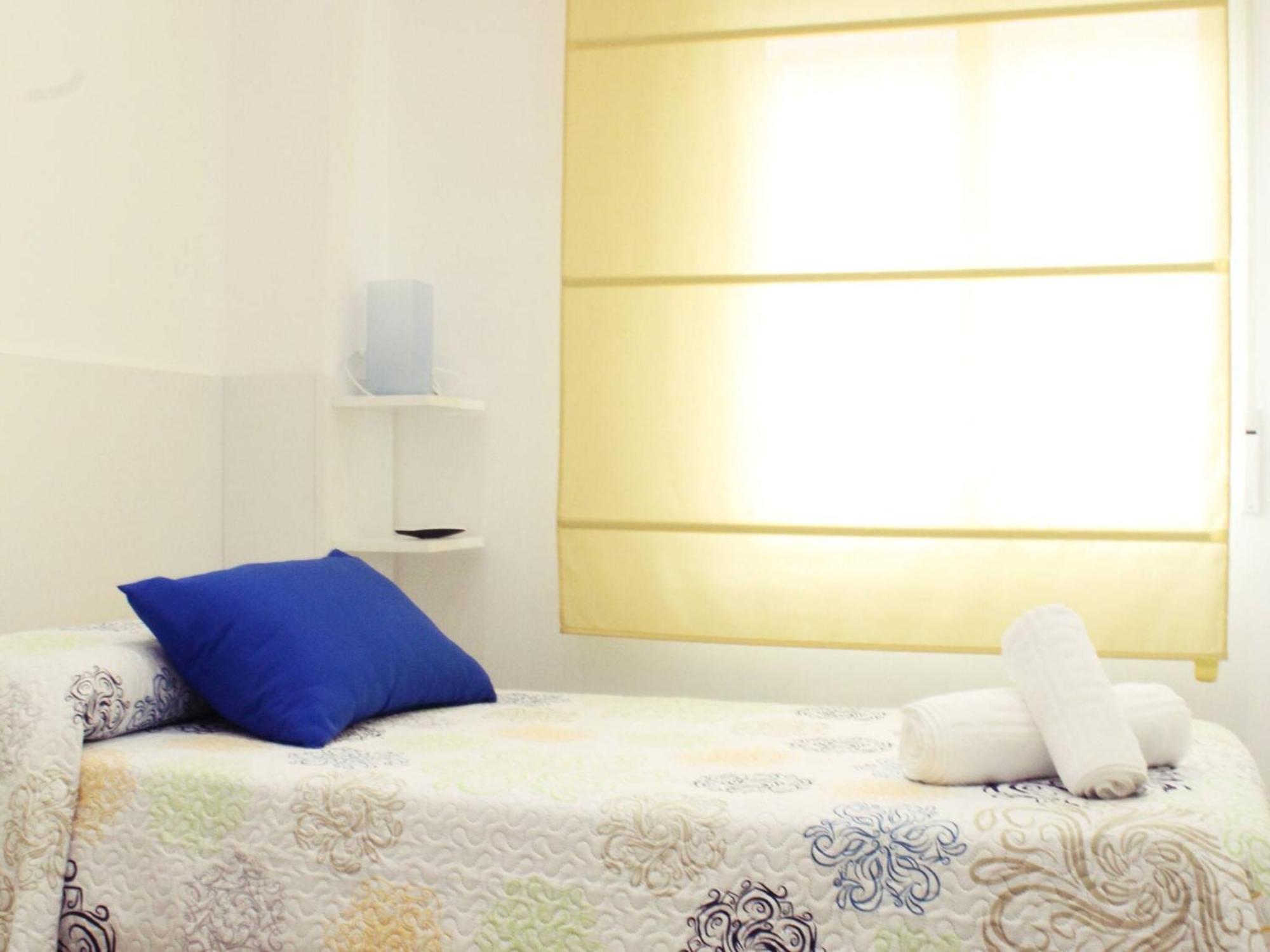 Apartamento Coqueto Y Luminoso De Tres Málaga