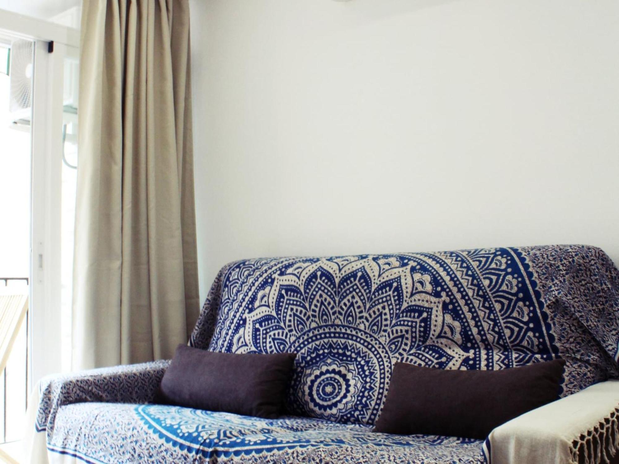 Apartamento Coqueto Y Luminoso De Tres *