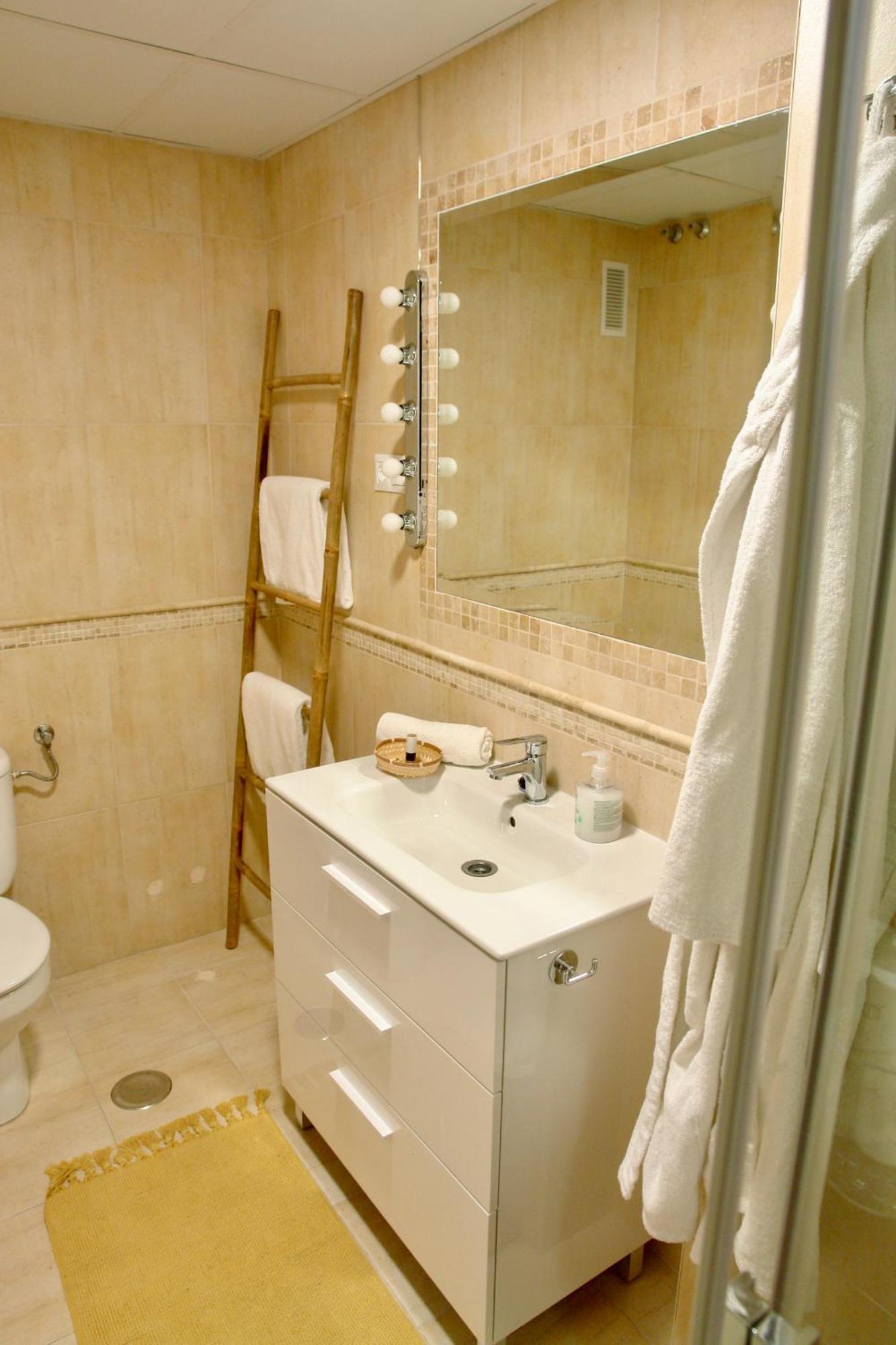 Large With Great Views Appartement