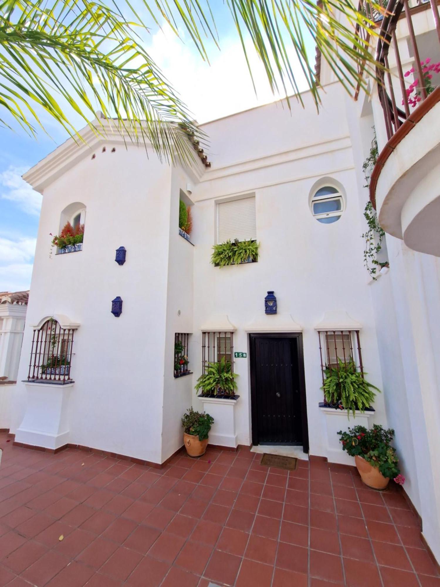 Leilighet Sun & Palms - Cozy Flat In Quiet Neighbourhood With A Great Pool Area