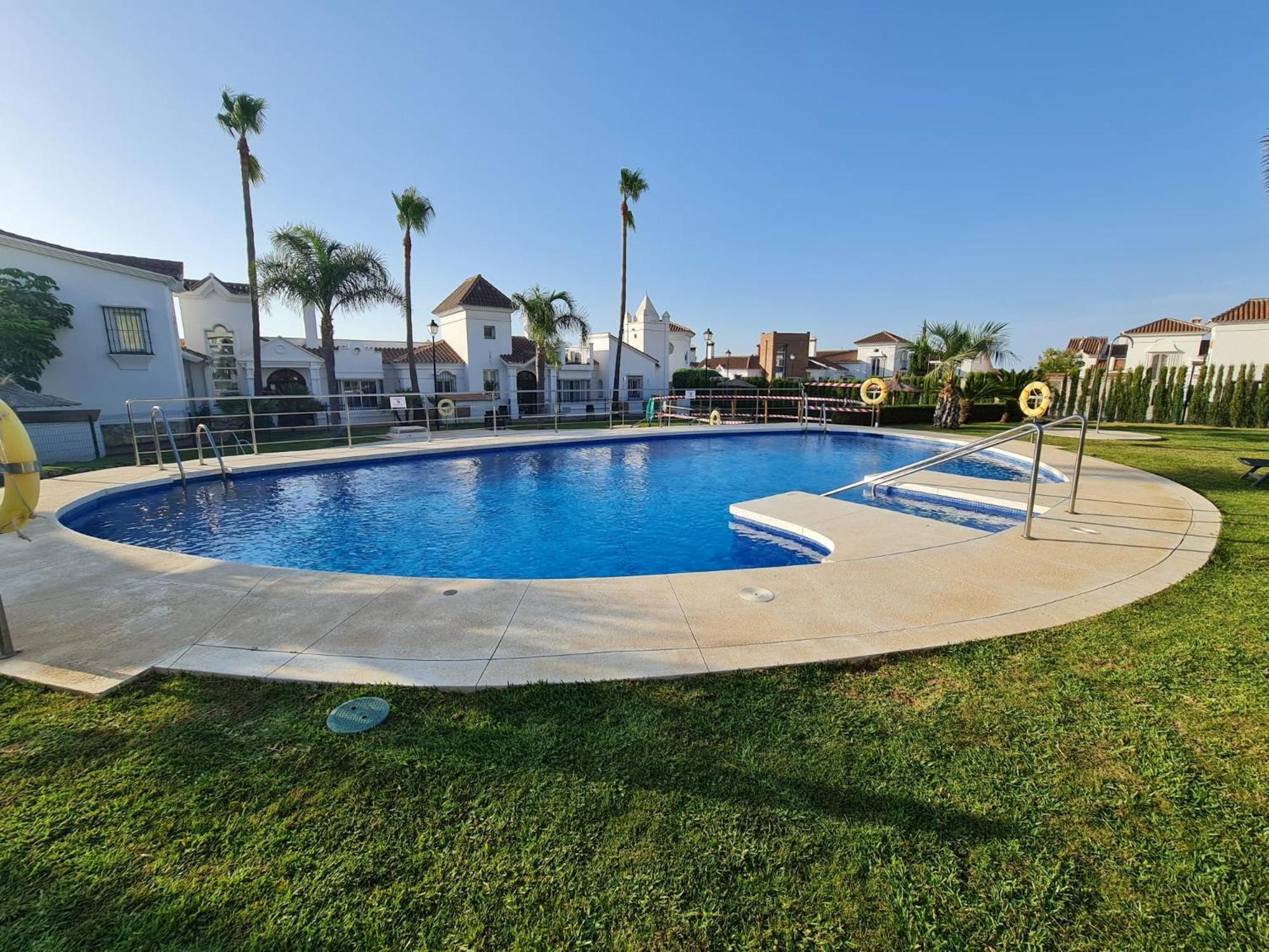 Leilighet Sun & Palms - Cozy Flat In Quiet Neighbourhood With A Great Pool Area