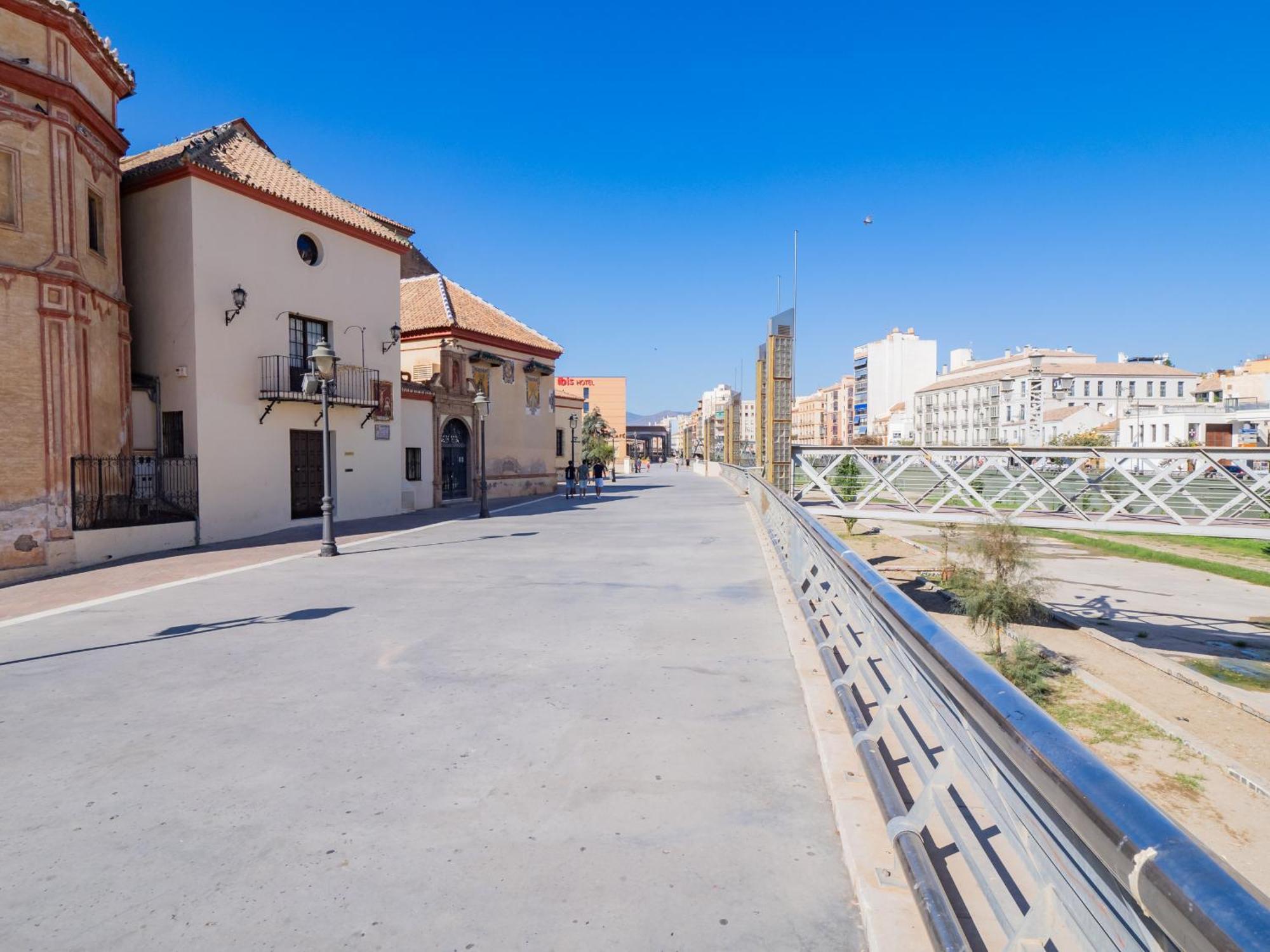 Apartamento Cubo's 33 Carreteria 3b Málaga