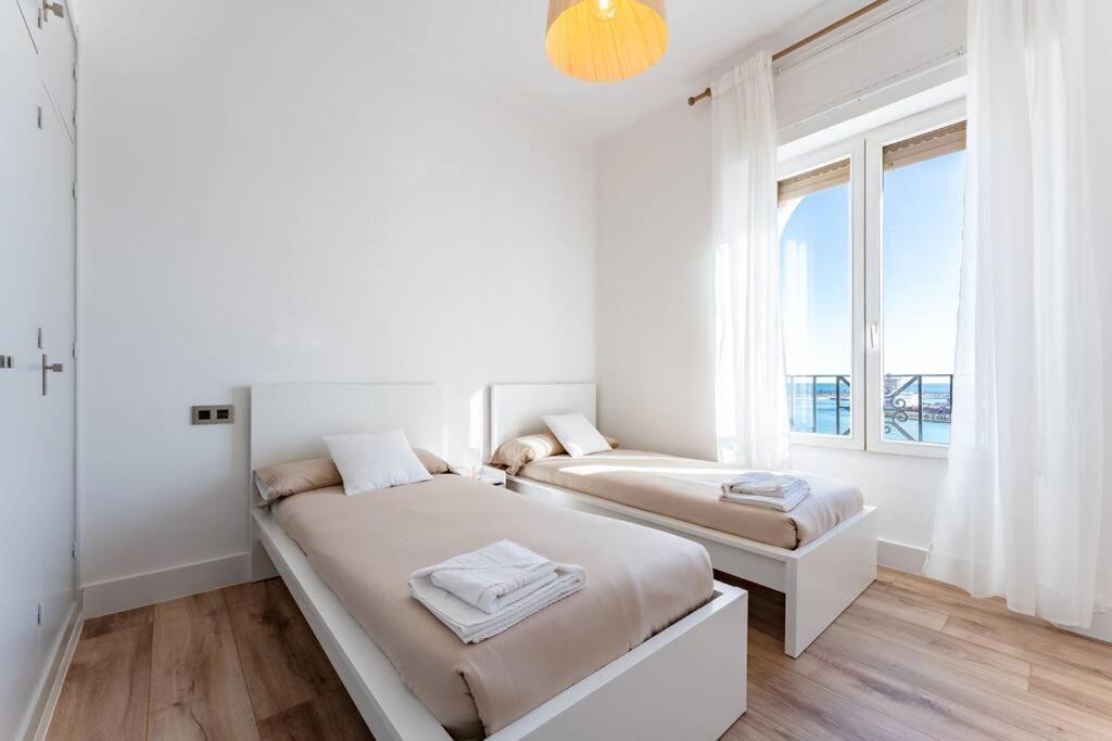 Luxury Penthouse With Sea View In Soho Malaga