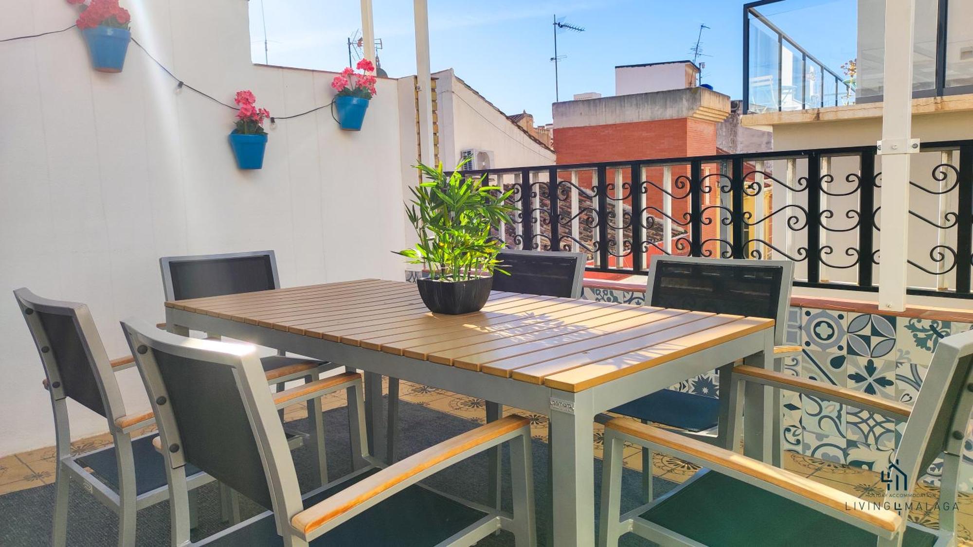 Living4malaga Sun&terrace Penthouse Appartement *