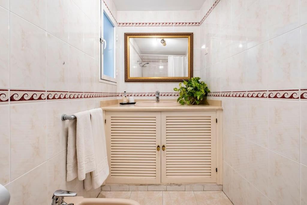 Appartement Centro Ferrandiz Parking Gratis Málaga