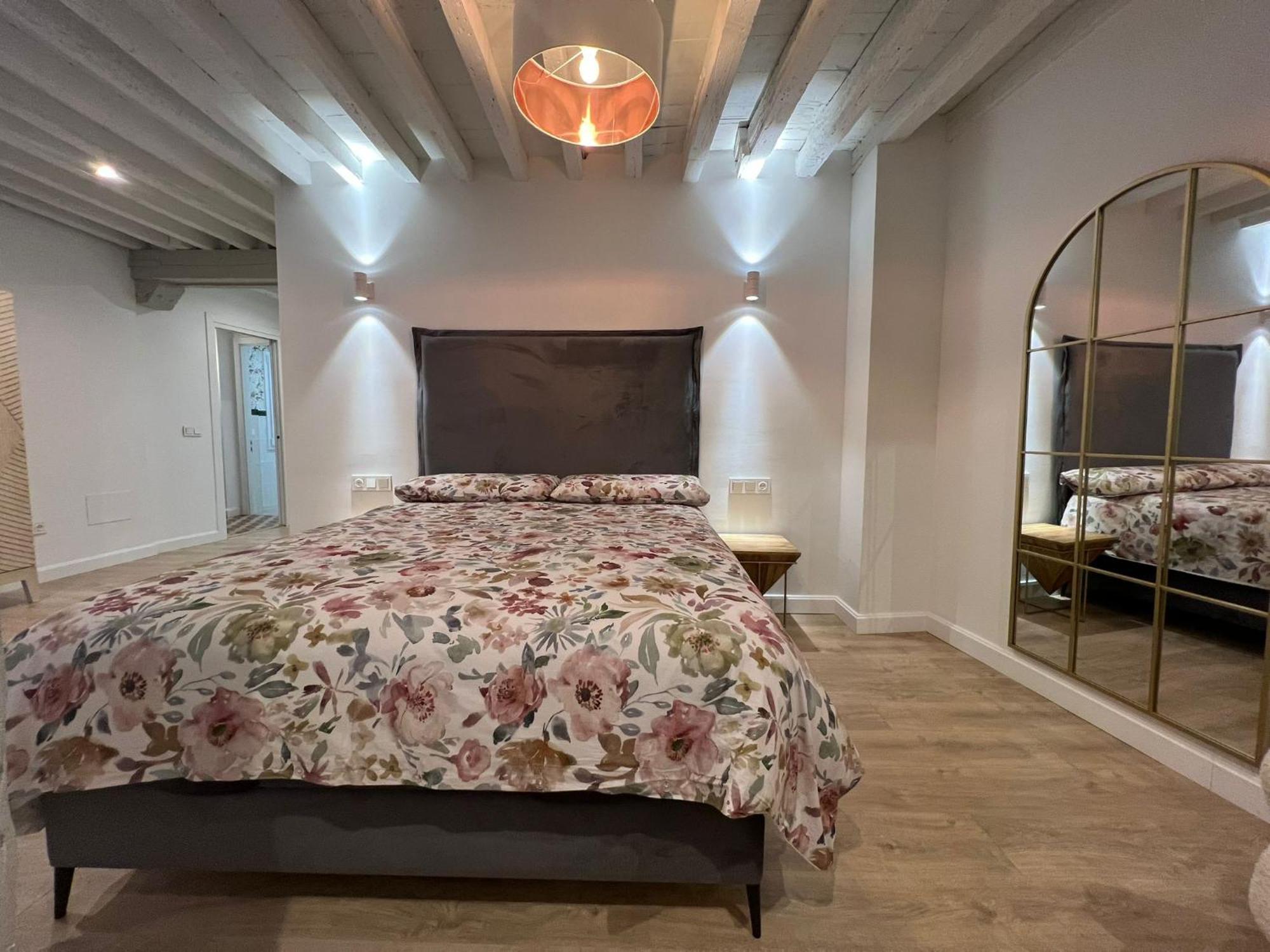 Reycatedral Lujo 3rooms En El Centro Historico Apartamento Málaga