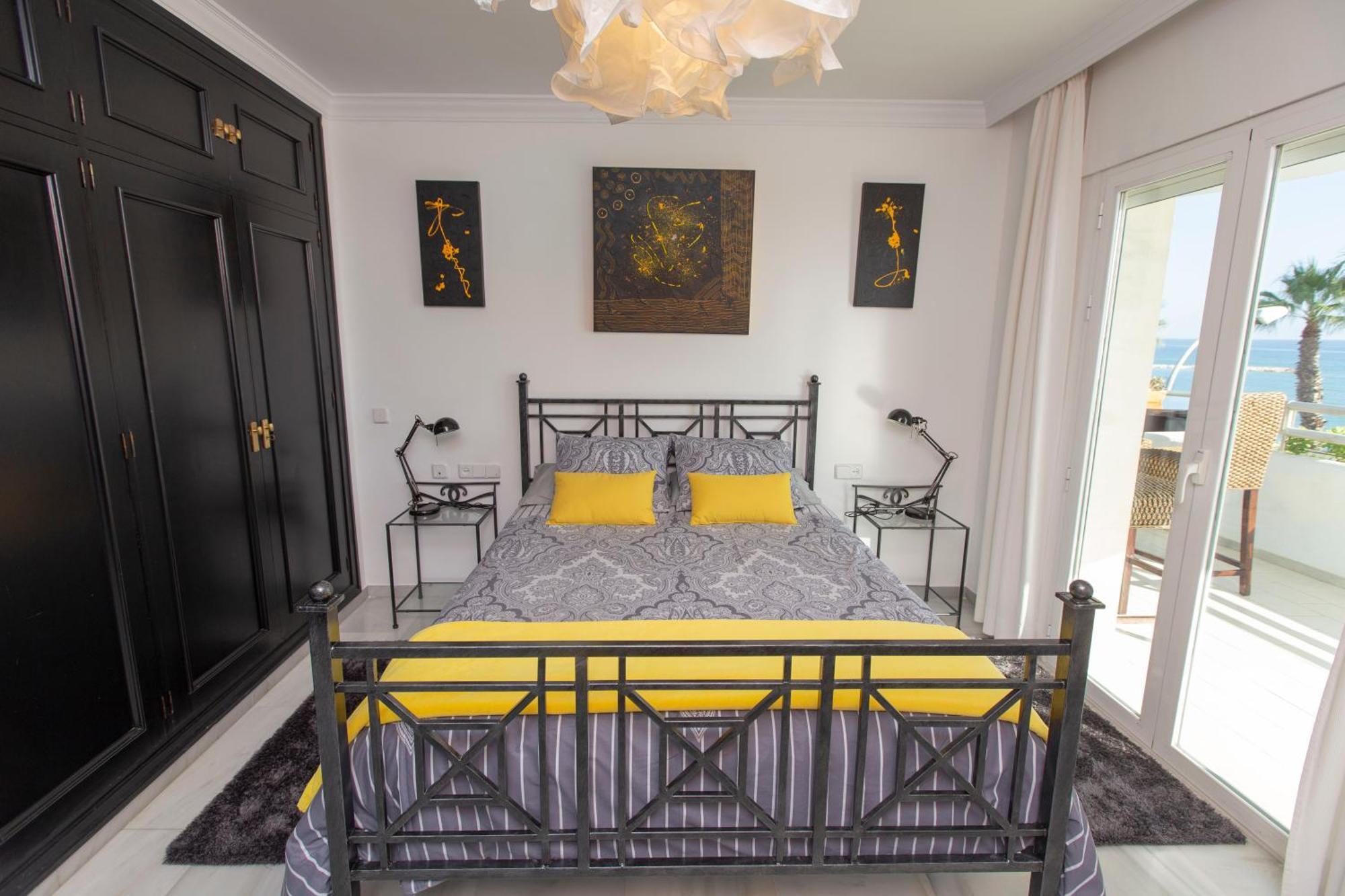 Apartamento Venecia, De Lujo En 1º Linea De Playa + Parking *