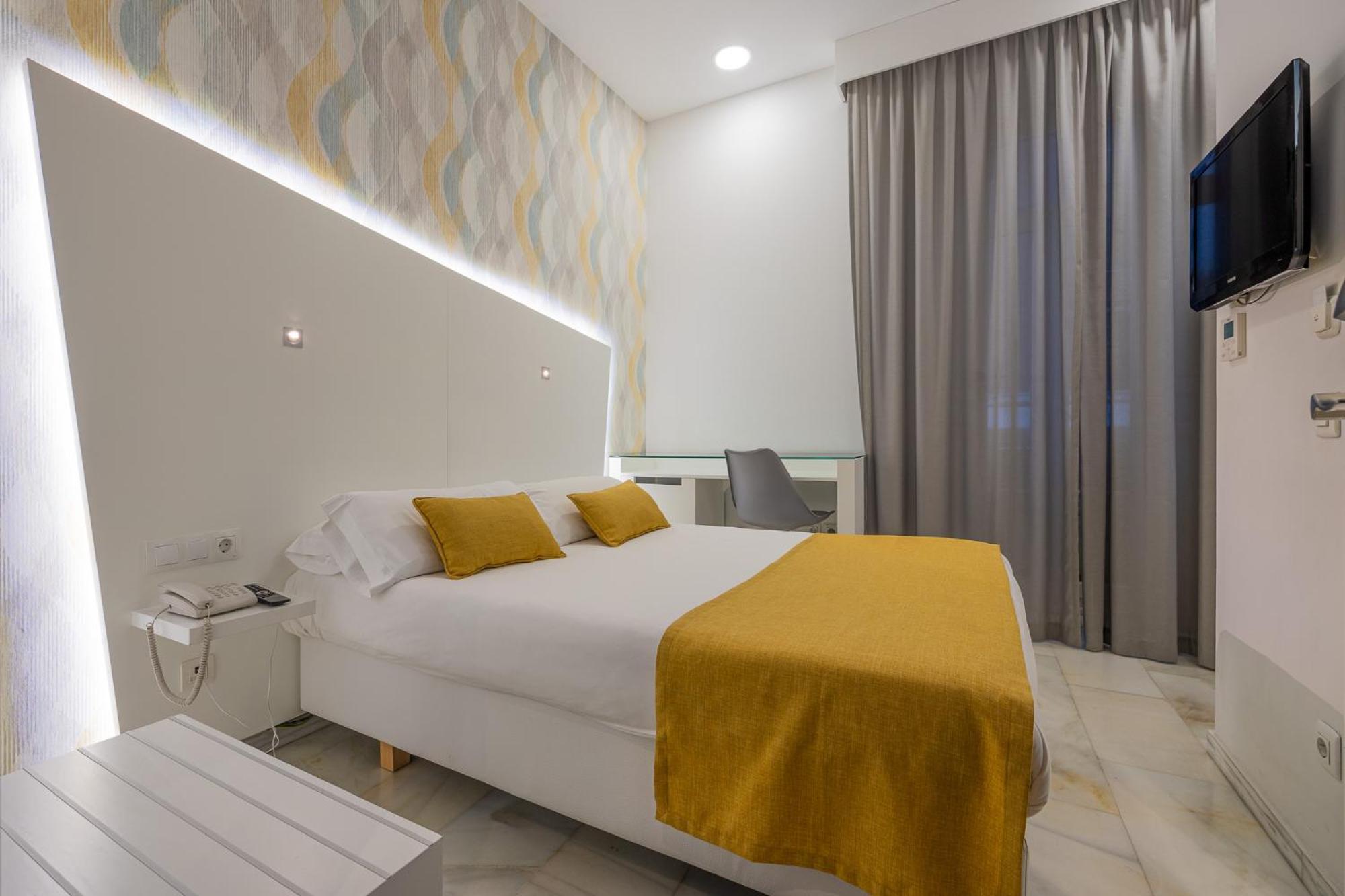 Atarazanas Boutique Hotell
