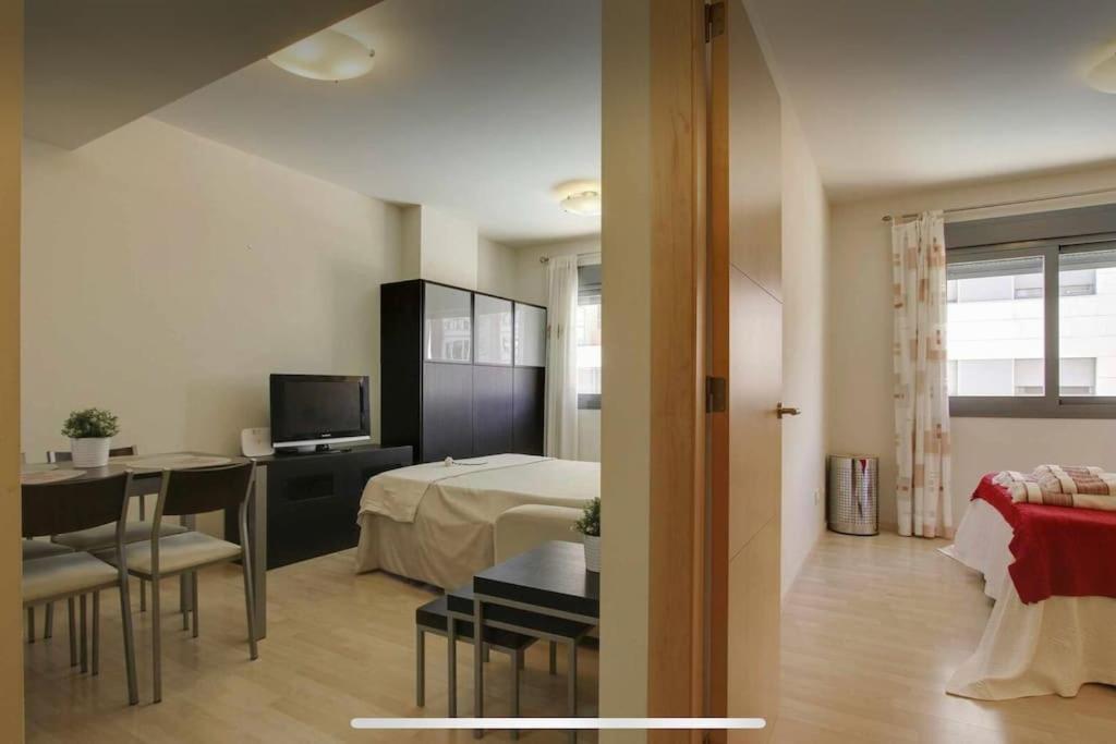 2º Linea De Playa Con Piscina & Parking Malaga